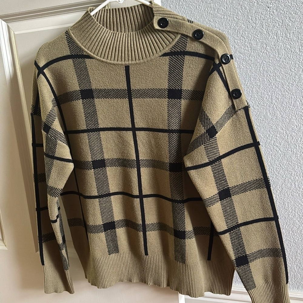 Mock turtleneck sweater
